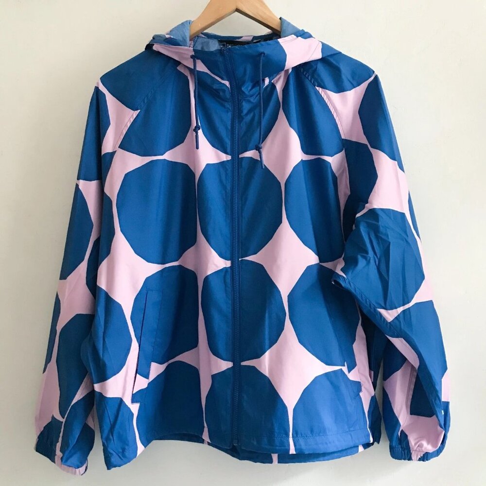 Uniqlo x Marimekko Pocketable UV Cut Parka Blue Pink Windbreaker
